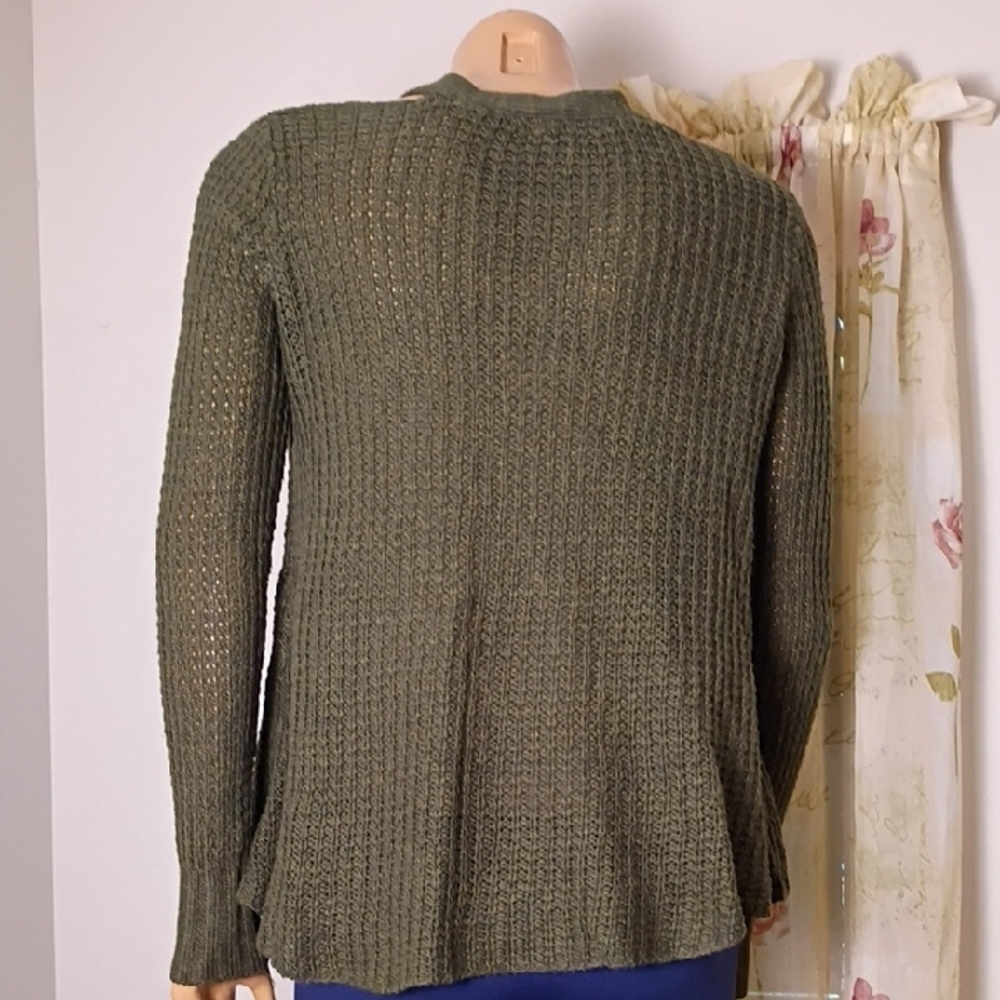 Derek‎ Heart Olive Knit Top - Picture 4 of 8